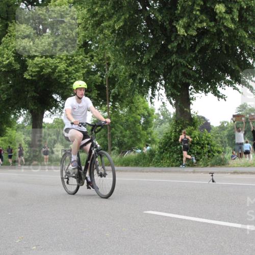15.06.2025 - 7 Türme Triathlon Yannick Fuchs http://msf.ph/oto/7986613 15.06.2025 13:51:03 Radfahren  meine-sportfotos.de