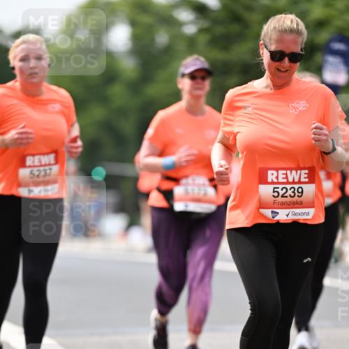 15.06.2025 - REWE Women's Run Dr. Thomas Lammeyer http://msf.ph/oto/7986615 15.06.2025 10:47:53 Laufen 5237, 5239 meine-sportfotos.de