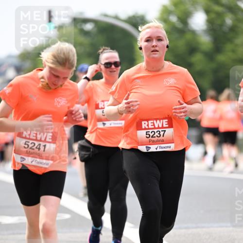 15.06.2025 - REWE Women's Run Dr. Thomas Lammeyer http://msf.ph/oto/7986623 15.06.2025 10:47:54 Laufen 5241, 5237 meine-sportfotos.de