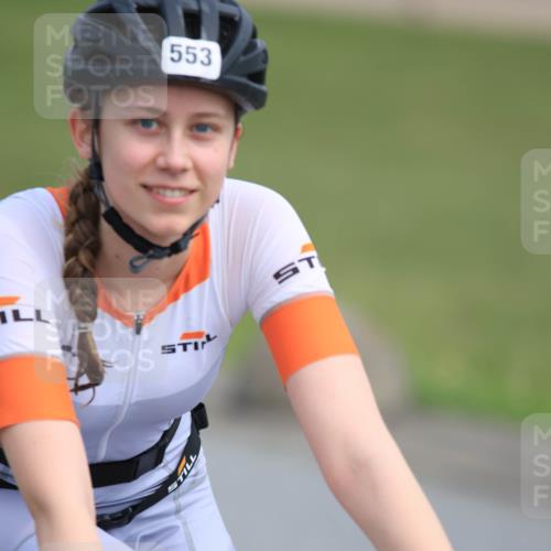15.06.2025 - 27. Vierlanden-Triathlon H.Heesch http://msf.ph/oto/7986652 15.06.2025 11:12:36 Radfahren 553, 572, 578, 696 meine-sportfotos.de