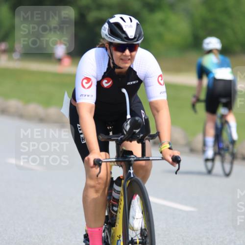 21.06.2025 - 27. Vierlanden-Triathlon H.Heesch http://msf.ph/oto/7986676 15.06.2025 11:34:31 Radfahren 250, 740, 822, 905, 935 meine-sportfotos.de