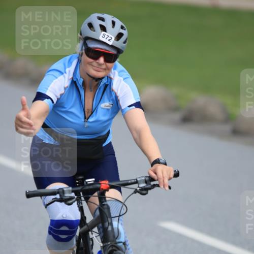 15.06.2025 - 27. Vierlanden-Triathlon H.Heesch http://msf.ph/oto/7986689 15.06.2025 11:12:39 Radfahren 500, 553, 572, 578 meine-sportfotos.de