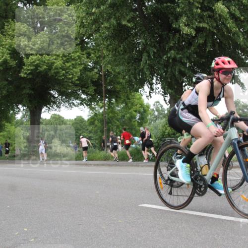 15.06.2025 - 7 Türme Triathlon Yannick Fuchs http://msf.ph/oto/7986715 15.06.2025 13:51:22 Radfahren  meine-sportfotos.de