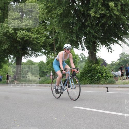 15.06.2025 - 7 Türme Triathlon Yannick Fuchs http://msf.ph/oto/7986749 15.06.2025 13:51:39 Radfahren  meine-sportfotos.de