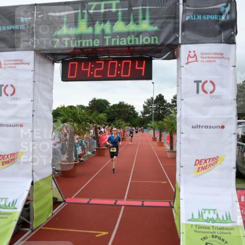 15.06.2025 - 7 Türme Triathlon Michael Strokosch http://msf.ph/oto/7986753 15.06.2025 14:20:04 Ziel 809, 897 meine-sportfotos.de