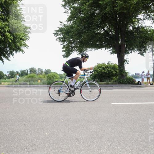 15.06.2025 - 7 Türme Triathlon Yannick Fuchs http://msf.ph/oto/7986767 15.06.2025 12:23:49 Radfahren 284, 594 meine-sportfotos.de