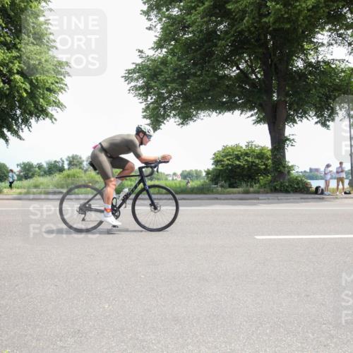 15.06.2025 - 7 Türme Triathlon Yannick Fuchs http://msf.ph/oto/7986769 15.06.2025 12:23:50 Radfahren 284, 594 meine-sportfotos.de