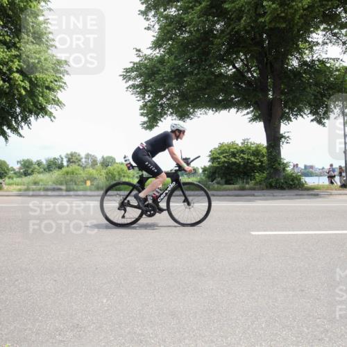 15.06.2025 - 7 Türme Triathlon Yannick Fuchs http://msf.ph/oto/7986774 15.06.2025 12:25:01 Radfahren 327, 372, 531 meine-sportfotos.de