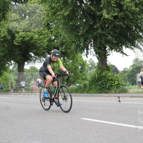 15.06.2025 - 7 Türme Triathlon Yannick Fuchs http://msf.ph/oto/7986837 15.06.2025 13:52:26 Radfahren  meine-sportfotos.de