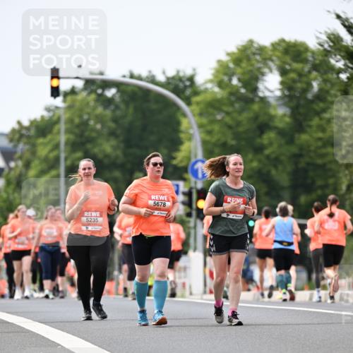 15.06.2025 - REWE Women's Run Dr. Thomas Lammeyer http://msf.ph/oto/7986839 15.06.2025 10:47:59 Laufen 5678, 5235 meine-sportfotos.de