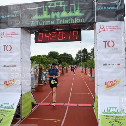 15.06.2025 - 7 Türme Triathlon Michael Strokosch http://msf.ph/oto/7986886 15.06.2025 14:20:09 Ziel 897, 906, 1026 meine-sportfotos.de