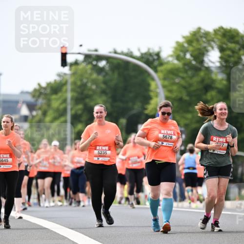 15.06.2025 - REWE Women's Run Dr. Thomas Lammeyer http://msf.ph/oto/7986920 15.06.2025 10:48:01 Laufen 5645, 5235, 5678, 7 meine-sportfotos.de