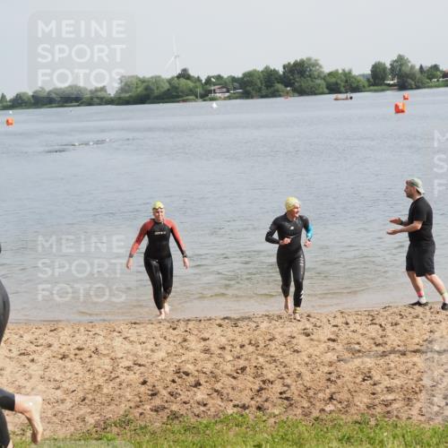 21.06.2025 - 27. Vierlanden-Triathlon MichiJ http://msf.ph/oto/7986988 15.06.2026 09:12:00 Schwimmen 201, 215, 229, 245 meine-sportfotos.de