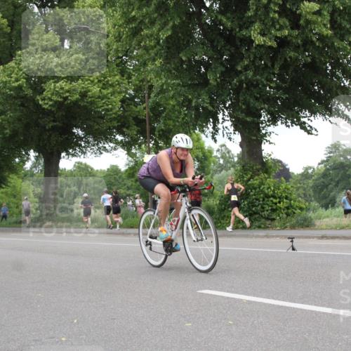15.06.2025 - 7 Türme Triathlon Yannick Fuchs http://msf.ph/oto/7987001 15.06.2025 13:53:35 Radfahren  meine-sportfotos.de