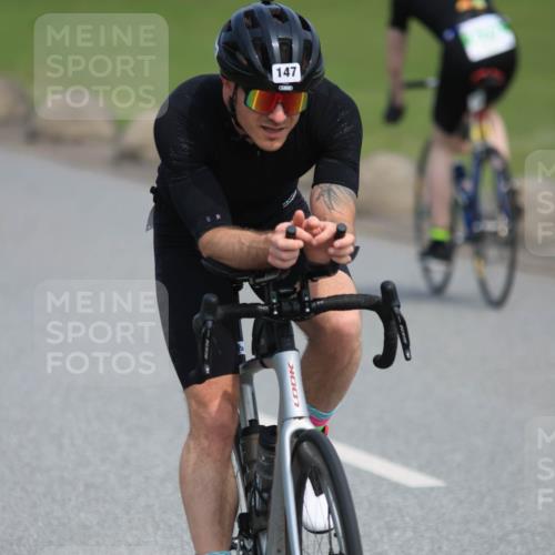 15.06.2025 - 27. Vierlanden-Triathlon H.Heesch http://msf.ph/oto/7987012 15.06.2025 11:15:43 Radfahren 65, 147, 531, 670, 729, 779 meine-sportfotos.de