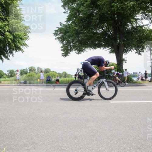 15.06.2025 - 7 Türme Triathlon Yannick Fuchs http://msf.ph/oto/7987018 15.06.2025 12:37:52 Radfahren 246, 399, 603, 675 meine-sportfotos.de