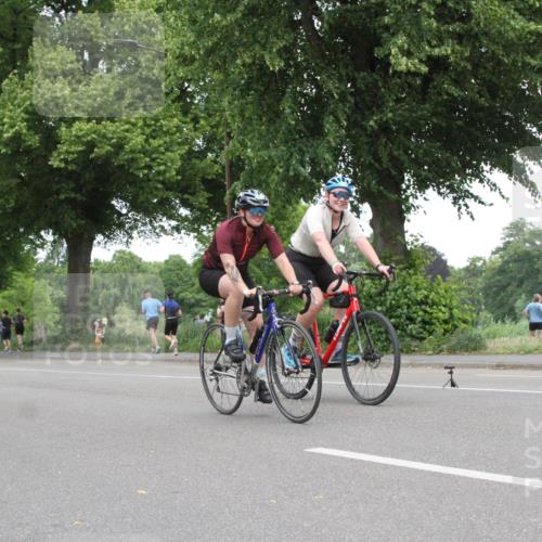 15.06.2025 - 7 Türme Triathlon Yannick Fuchs http://msf.ph/oto/7987039 15.06.2025 13:53:49 Radfahren  meine-sportfotos.de