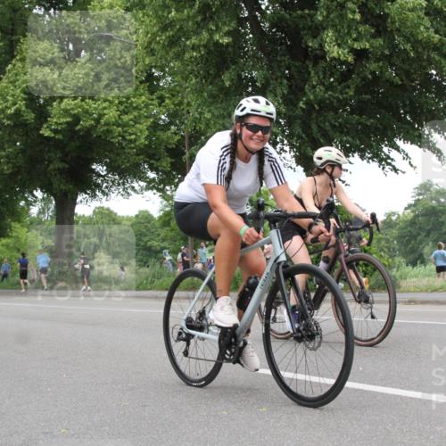 15.06.2025 - 7 Türme Triathlon Yannick Fuchs http://msf.ph/oto/7987082 15.06.2025 13:53:53 Radfahren  meine-sportfotos.de