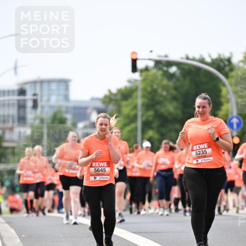 15.06.2025 - REWE Women's Run Dr. Thomas Lammeyer http://msf.ph/oto/7987111 15.06.2025 10:48:04 Laufen 5645, 5235 meine-sportfotos.de