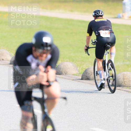 15.06.2025 - 27. Vierlanden-Triathlon H.Heesch http://msf.ph/oto/7987119 15.06.2025 09:02:37 Radfahren 133, 169, 178 meine-sportfotos.de