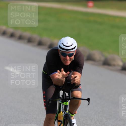 15.06.2025 - 27. Vierlanden-Triathlon H.Heesch http://msf.ph/oto/7987194 15.06.2025 09:09:48 Radfahren 6 meine-sportfotos.de