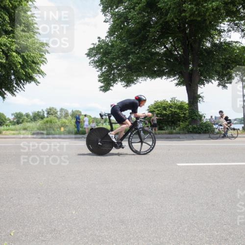 15.06.2025 - 7 Türme Triathlon Yannick Fuchs http://msf.ph/oto/7987208 15.06.2025 12:43:05 Radfahren 369, 392 meine-sportfotos.de