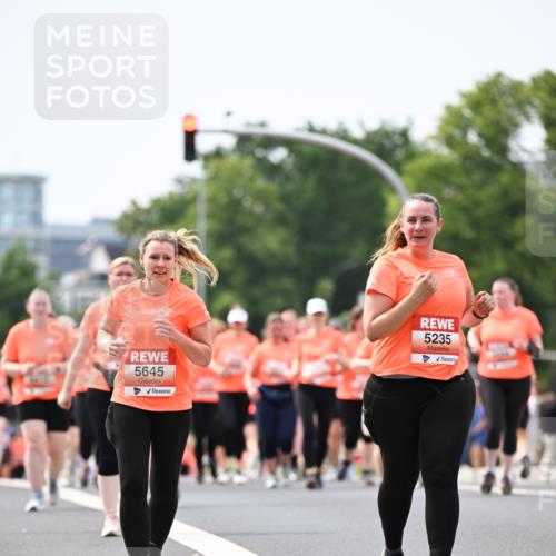 15.06.2025 - REWE Women's Run Dr. Thomas Lammeyer http://msf.ph/oto/7987212 15.06.2025 10:48:05 Laufen 5645, 5235 meine-sportfotos.de