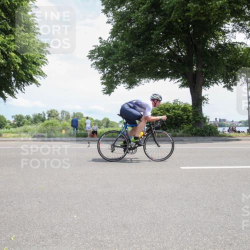 15.06.2025 - 7 Türme Triathlon Yannick Fuchs http://msf.ph/oto/7987214 15.06.2025 12:43:11 Radfahren 392, 590 meine-sportfotos.de