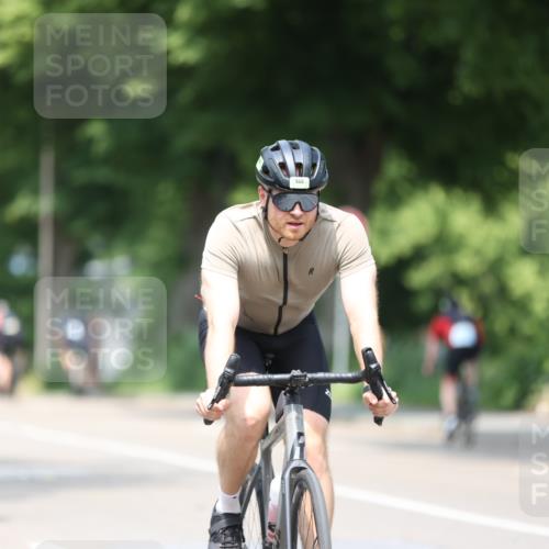 15.06.2025 - 7 Türme Triathlon Yannick Fuchs http://msf.ph/oto/7987307 15.06.2025 12:58:32 Radfahren 367, 386, 440, 585, 592, 606, 762, 769, 865, 881 meine-sportfotos.de