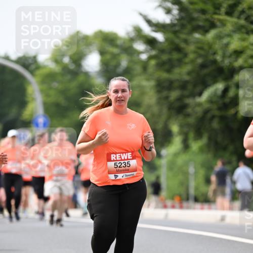 15.06.2025 - REWE Women's Run Dr. Thomas Lammeyer http://msf.ph/oto/7987311 15.06.2025 10:48:07 Laufen 5235 meine-sportfotos.de