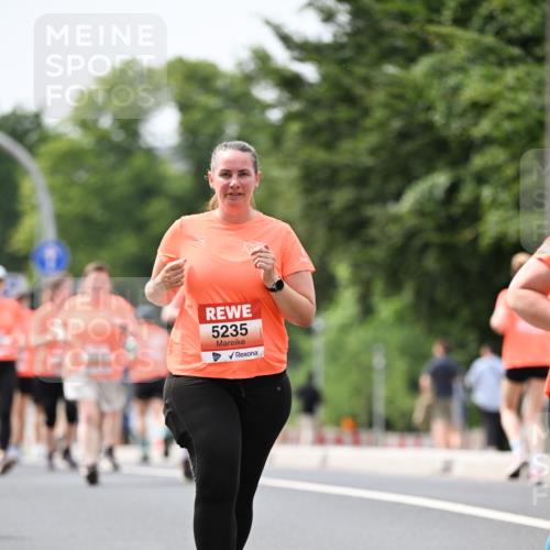 15.06.2025 - REWE Women's Run Dr. Thomas Lammeyer http://msf.ph/oto/7987323 15.06.2025 10:48:07 Laufen 5235 meine-sportfotos.de