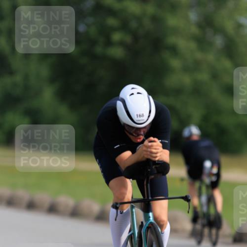15.06.2025 - 27. Vierlanden-Triathlon H.Heesch http://msf.ph/oto/7987386 15.06.2025 09:12:41 Radfahren 86, 168, 181, 214 meine-sportfotos.de