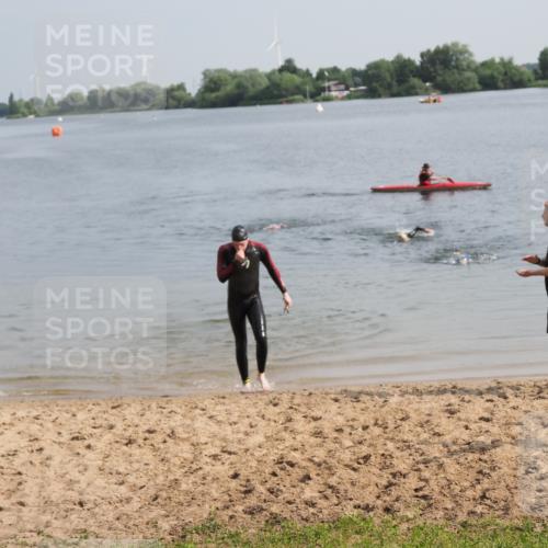 21.06.2025 - 27. Vierlanden-Triathlon MichiJ http://msf.ph/oto/7987387 15.06.2026 09:13:30 Schwimmen 237 meine-sportfotos.de