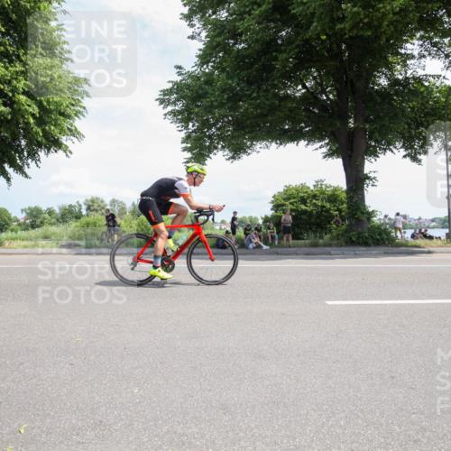15.06.2025 - 7 Türme Triathlon Yannick Fuchs http://msf.ph/oto/7987408 15.06.2025 12:46:24 Radfahren 317, 412, 477, 504, 566, 605 meine-sportfotos.de