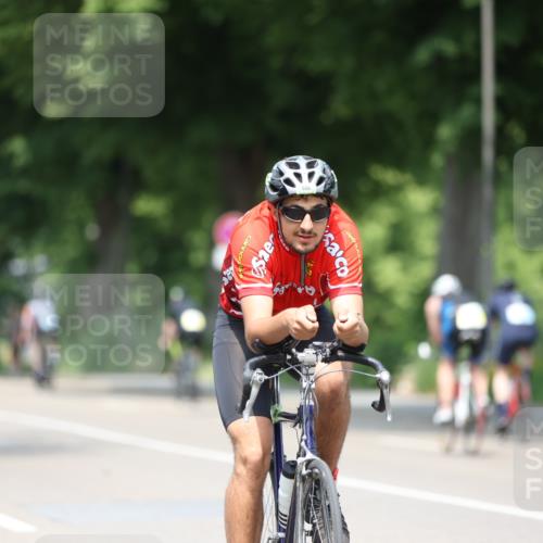 15.06.2025 - 7 Türme Triathlon Yannick Fuchs http://msf.ph/oto/7987411 15.06.2025 12:58:36 Radfahren 367, 386, 440, 460, 506, 531, 592, 606, 680, 762, 865, 950 meine-sportfotos.de