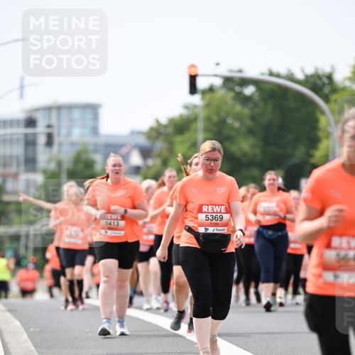 15.06.2025 - REWE Women's Run Dr. Thomas Lammeyer http://msf.ph/oto/7987415 15.06.2025 10:48:09 Laufen 5413, 5369 meine-sportfotos.de