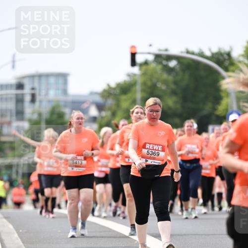 15.06.2025 - REWE Women's Run Dr. Thomas Lammeyer http://msf.ph/oto/7987432 15.06.2025 10:48:09 Laufen 5413, 5369 meine-sportfotos.de