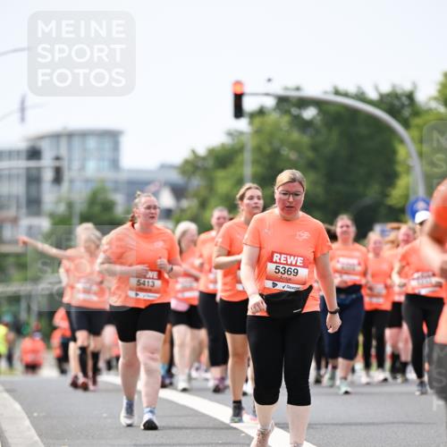 15.06.2025 - REWE Women's Run Dr. Thomas Lammeyer http://msf.ph/oto/7987446 15.06.2025 10:48:09 Laufen 5413, 5369 meine-sportfotos.de