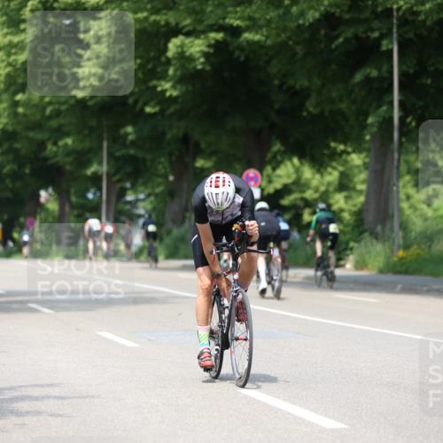 15.06.2025 - 7 Türme Triathlon Yannick Fuchs http://msf.ph/oto/7987447 15.06.2025 12:58:37 Radfahren 367, 386, 440, 460, 506, 531, 592, 606, 680, 740, 762, 865, 950 meine-sportfotos.de