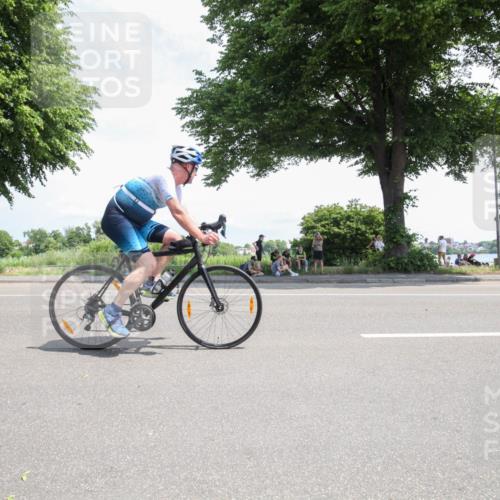 15.06.2025 - 7 Türme Triathlon Yannick Fuchs http://msf.ph/oto/7987453 15.06.2025 12:46:35 Radfahren 240, 317, 605, 609 meine-sportfotos.de