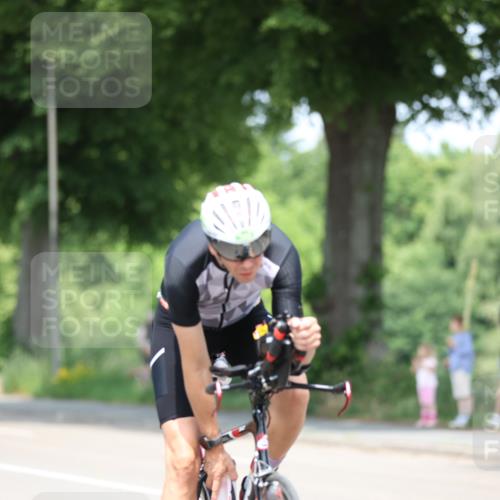 15.06.2025 - 7 Türme Triathlon Yannick Fuchs http://msf.ph/oto/7987472 15.06.2025 12:58:38 Radfahren 440, 460, 506, 531, 592, 606, 680, 740, 865, 950 meine-sportfotos.de