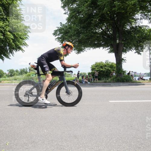 15.06.2025 - 7 Türme Triathlon Yannick Fuchs http://msf.ph/oto/7987485 15.06.2025 12:46:49 Radfahren 278, 294, 490, 496, 543 meine-sportfotos.de