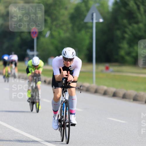 15.06.2025 - 27. Vierlanden-Triathlon H.Heesch http://msf.ph/oto/7987546 15.06.2025 09:14:43 Radfahren 88, 94, 231 meine-sportfotos.de