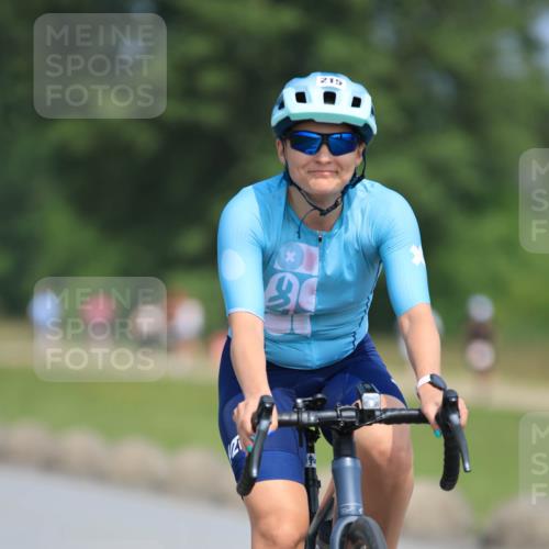 21.06.2025 - 27. Vierlanden-Triathlon H.Heesch http://msf.ph/oto/7987550 15.06.2025 11:38:00 Radfahren 215, 981 meine-sportfotos.de