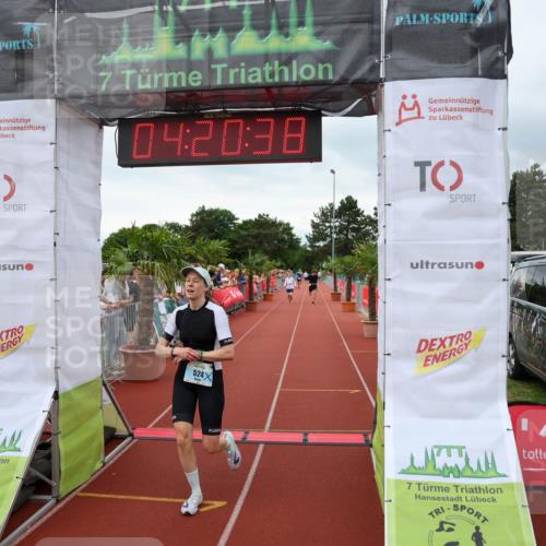 15.06.2025 - 7 Türme Triathlon Michael Strokosch http://msf.ph/oto/7987565 15.06.2025 14:20:38 Ziel 524, 796, 858, 876, 1041, 1092 meine-sportfotos.de