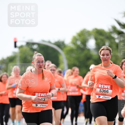 15.06.2025 - REWE Women's Run Dr. Thomas Lammeyer http://msf.ph/oto/7987579 15.06.2025 10:48:15 Laufen 13, 5366 meine-sportfotos.de