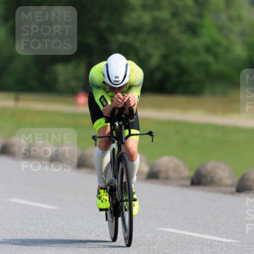 15.06.2025 - 27. Vierlanden-Triathlon H.Heesch http://msf.ph/oto/7987601 15.06.2025 09:14:45 Radfahren 88, 94, 231 meine-sportfotos.de