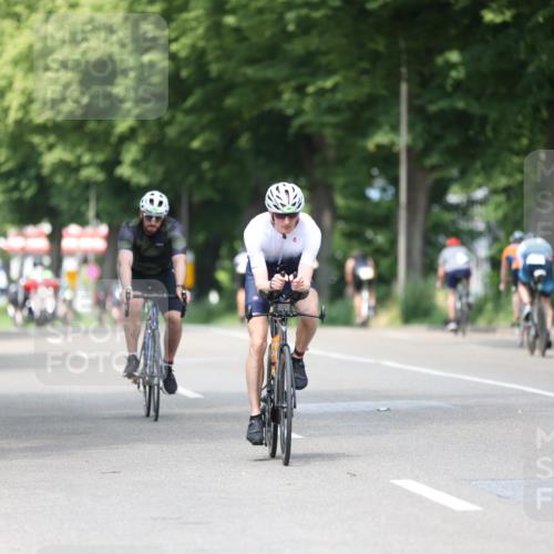 15.06.2025 - 7 Türme Triathlon Yannick Fuchs http://msf.ph/oto/7987605 15.06.2025 12:58:50 Radfahren 402, 527, 665, 681, 701, 707, 719, 1182 meine-sportfotos.de