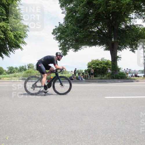 15.06.2025 - 7 Türme Triathlon Yannick Fuchs http://msf.ph/oto/7987622 15.06.2025 12:47:29 Radfahren 202, 633 meine-sportfotos.de