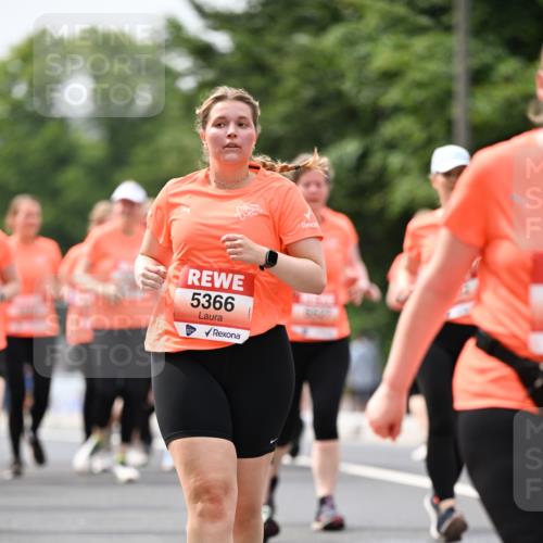 15.06.2025 - REWE Women's Run Dr. Thomas Lammeyer http://msf.ph/oto/7987623 15.06.2025 10:48:16 Laufen 5366 meine-sportfotos.de